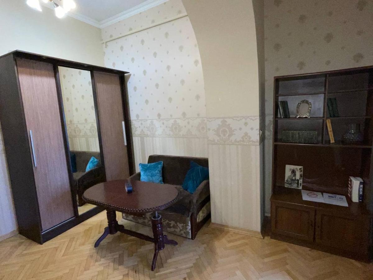 White Rooms On City Center Львов Экстерьер фото