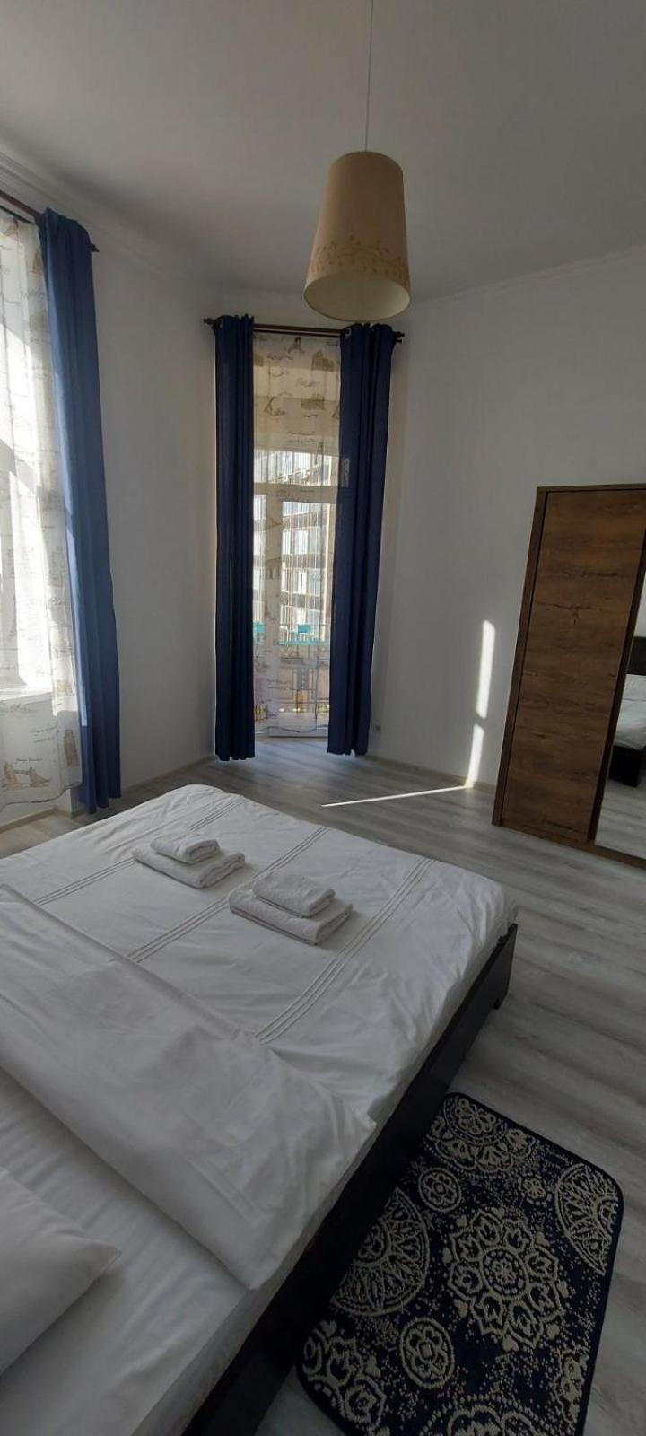 White Rooms On City Center Львов Экстерьер фото