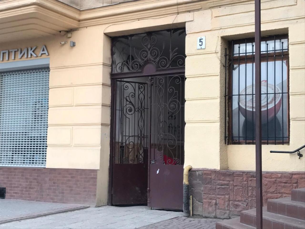 White Rooms On City Center Львов Экстерьер фото